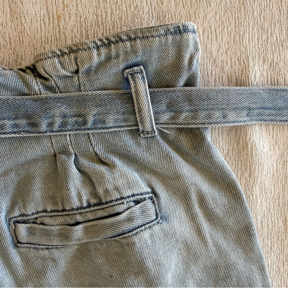 American Eagle Womens Size 2 Blue Denim Paperbag Waist Mom Shorts - Picture 14 of 16